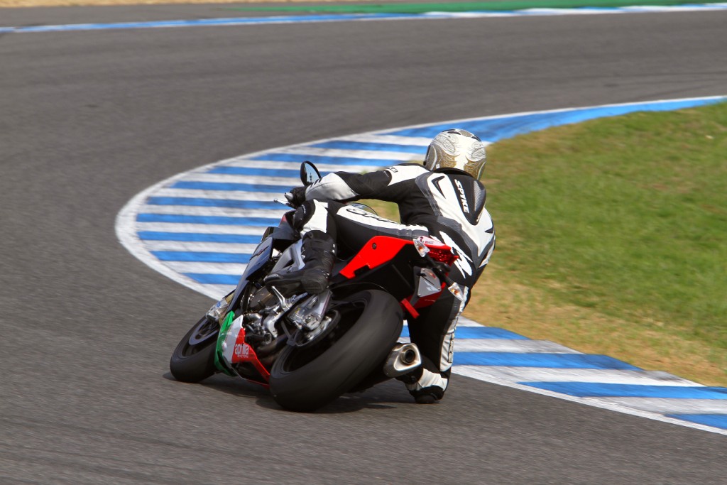  Motogalerija Aprilia RSV4 APRC SE (2011.)