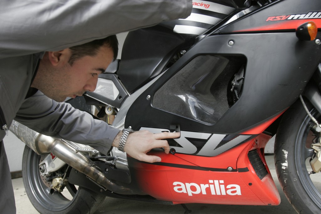  Motogalerija Aprilia RSV mille (1998. - 2003.)