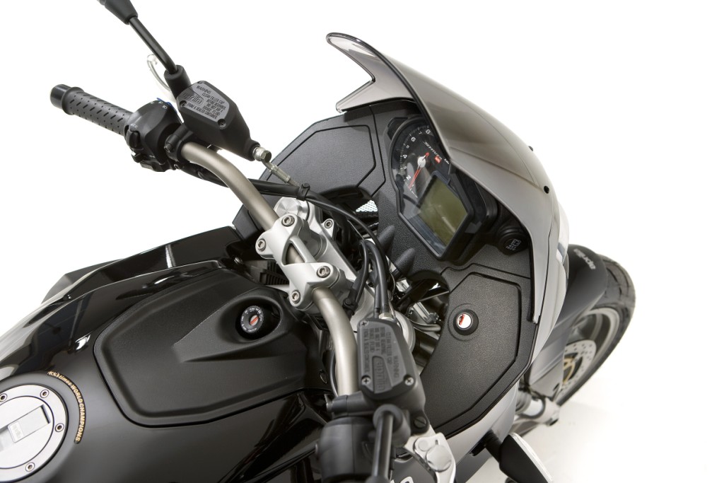  Motogalerija Aprilia SL 750 Shiver