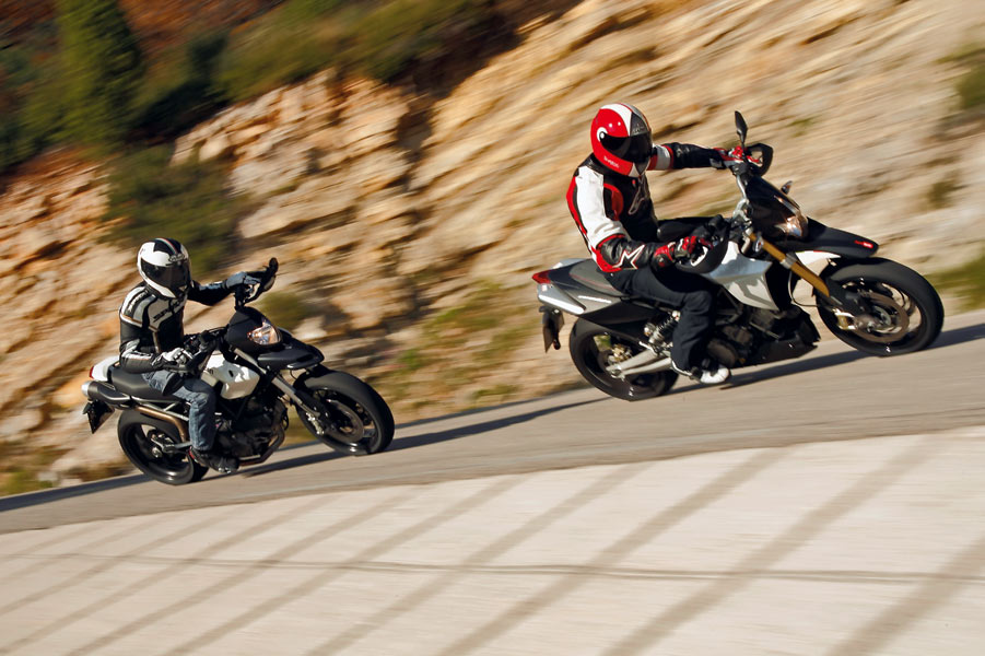  Motogalerija Aprilia dorsoduro vs. ducati hypermotard