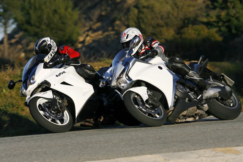  Motogalerija Honda VFR 800 vs. VFR 1200 F