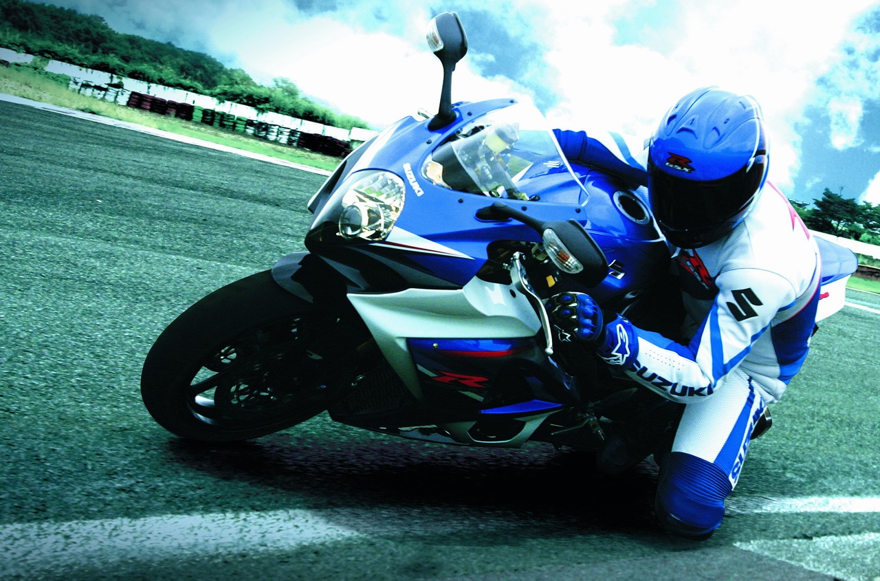 Suzuki GSXR1000K7
